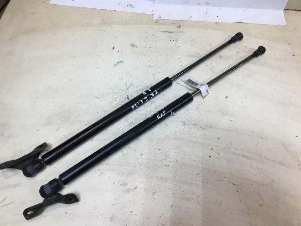 upor-kryski-bagaznika-amortizator-toyota-corolla-ix-e120-e130-rest-xetcbek-art-37601-big-0