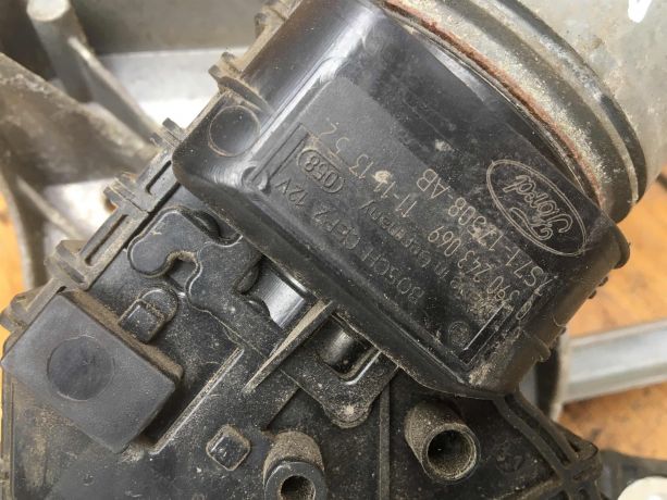 trapeciia-dvornikov-ford-mondeo-4-kgba-16i-rest-art-39196-big-7