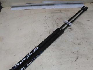 amortizator-kryski-bagaznika-upor-ford-focus-2-rest-universal-art-42879