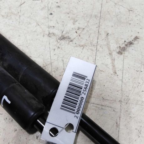 amortizator-bagaznika-sedan-mitsubishi-lancer-10-art-45938-big-1