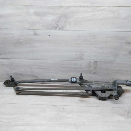 trapeciia-stekloocistitelia-v-sbore-ford-focus-2-do-rest-art-46109-big-3