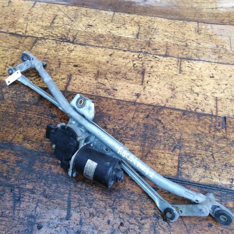 trapeciia-stekloocistitelia-peredniaia-v-sbore-audi-a6-c5-art-50349-big-0