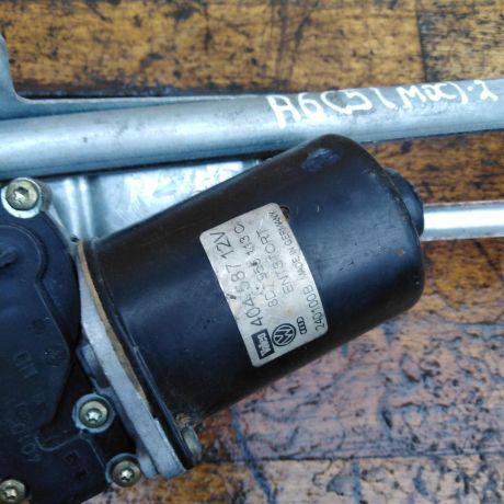 trapeciia-stekloocistitelia-peredniaia-v-sbore-audi-a6-c5-art-50349-big-2