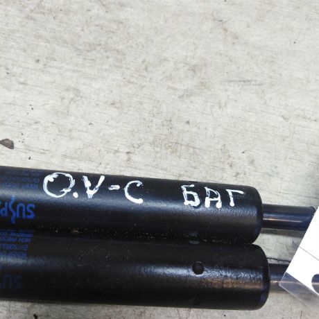 amortizator-kryski-bagaznika-sedan-opel-vectra-c-rest-art-50505-big-2