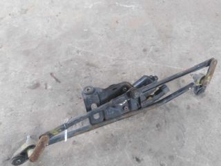 trapeciia-stekloocistitelia-s-motorcikom-hyundai-elantra-iii-xd-2-art-51443