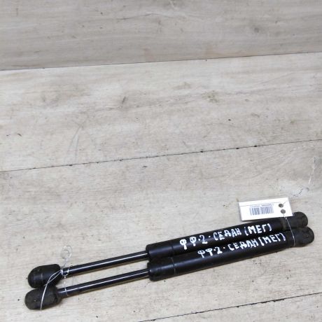 amortizator-kryski-bagaznika-sedan-ford-focus-2-do-rest-art-52141-big-0