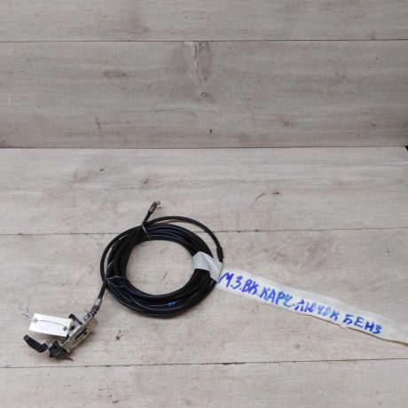 tros-otkryvaniia-liucka-benzobaka-mazda-3-bk-sedan-art-54478-big-0