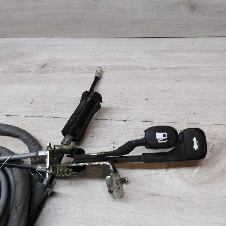 tros-otkryvaniia-bagaznika-i-liucka-benzobaka-hyundai-accent-2-06-gv-sedan-art-55752-big-3