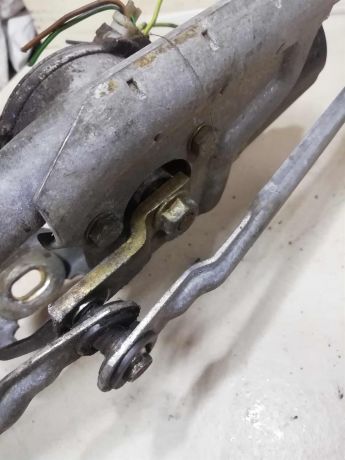 trapeciia-stekloocistitelia-v-sbore-volkswagen-transporter-t4-24d-art-59063-big-6