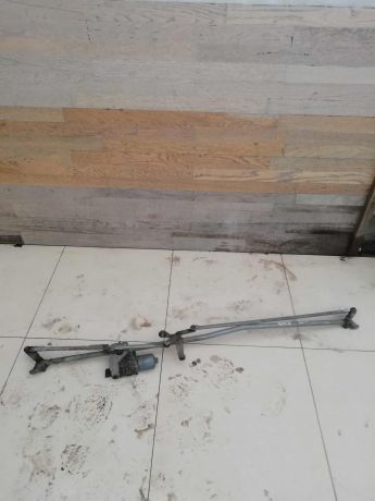 trapeciia-stekloocistitelia-peugeot-408-art-59115-big-0