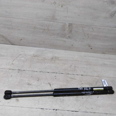 amortizator-kryski-bagaznika-hyundai-elantra-iii-xd-xetcbek-art-59189-big-0