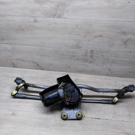 trapeciia-stekloocistitelia-lobovogo-stekla-ford-escort-5-rest-2-xetcbek-art-60438-big-0