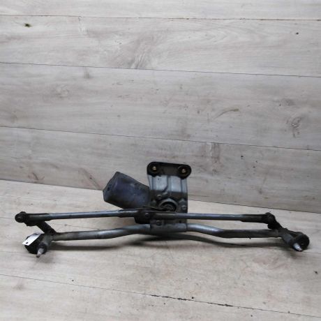 trapeciia-stekloocistitelia-lobovogo-stekla-ford-escort-5-rest-2-xetcbek-art-60438-big-1