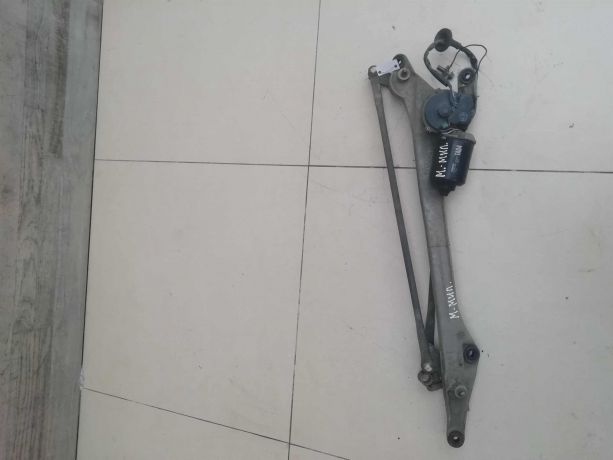 trapeciia-stekloocistitelia-v-sbore-mazda-millenia-rest-art-60726-big-0