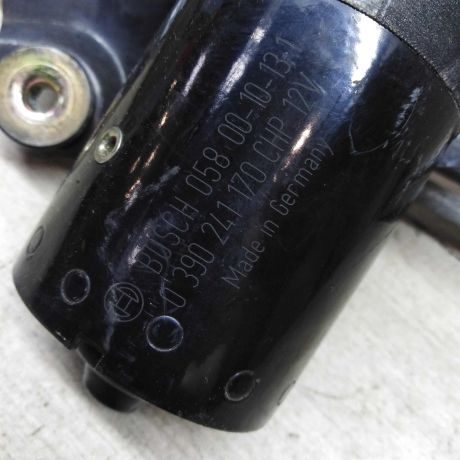 trapeciia-stekloocistitelia-v-sbore-volvo-v40-s40-sa1-art-61369-big-1