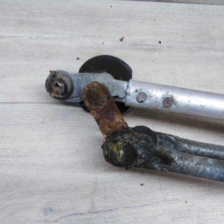 trapeciia-stekloocistitelia-v-sbore-subaru-forester-ii-art-62139-big-8