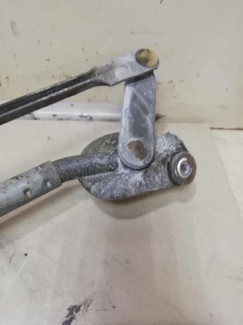 trapeciia-stekloocistitelia-toyota-avensis-t250-gor-defekt-art-62587-big-2