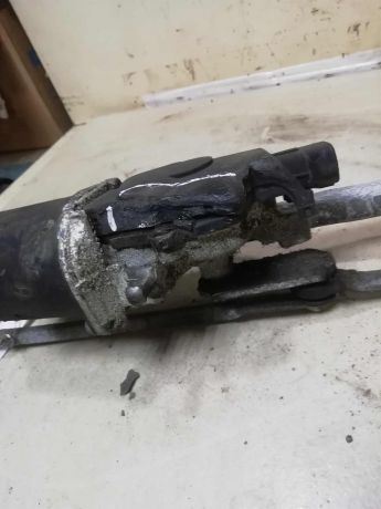 trapeciia-stekloocistitelia-toyota-avensis-t250-gor-defekt-art-62587-big-3