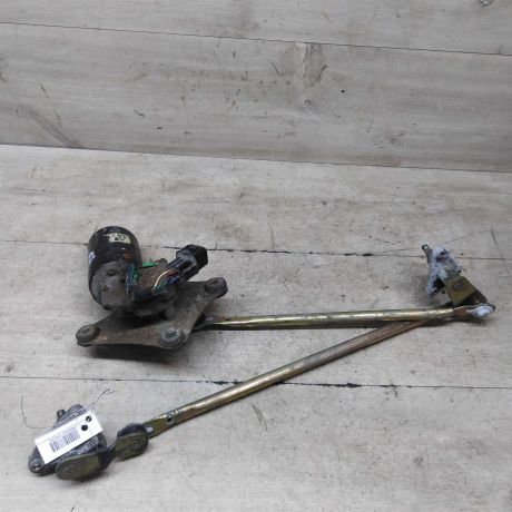 trapeciia-stekloocistitelia-v-sbore-lifan-breez-art-63659-big-1