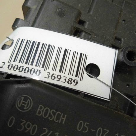 trapeciia-stekloocistitelia-lobovogo-stekla-skoda-superb-art-64410-big-3