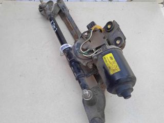 trapeciia-stekloocistitelia-v-sbore-hyundai-getz-art-71804