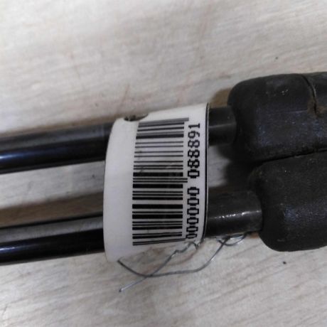 amortizatory-kryski-bagaznika-hyundai-getz-art-73110-big-2