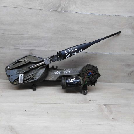 trapeciia-stekloocistitelia-lobovogo-stekla-mercedes-w210-e320-art-73759-big-0