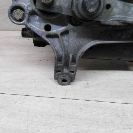 trapeciia-stekloocistitelia-lobovogo-stekla-mercedes-w210-e320-art-73759-big-9