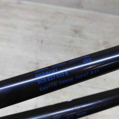 amortizator-zadnii-kryski-bagaznika-upor-volkswagen-passat-b6-art-77204-big-2