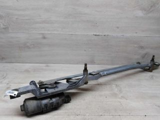 trapeciia-stekloocistitelia-perednego-ford-focus-2-art-81941