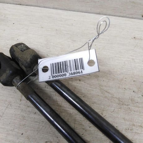 amortizator-kryski-bagaznika-ford-focus-3-art-82392-big-2