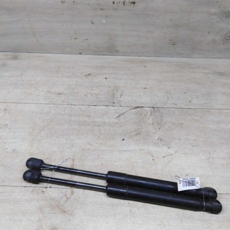 amortizator-kryski-bagaznika-upor-audi-a4-b6-audi-a4-b7-art-82650-big-0