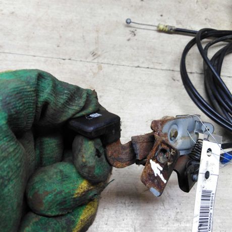 tros-liucka-benzobaka-i-tros-zamka-bagaznika-kia-rio-i-restailing-art-82915-big-3