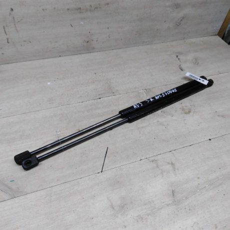 amortizator-kryski-bagaznika-upor-audi-a3-8l-art-83395-big-0