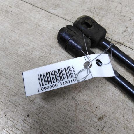 amortizator-kryski-bagaznika-upor-nissan-primera-p11-art-83851-big-1