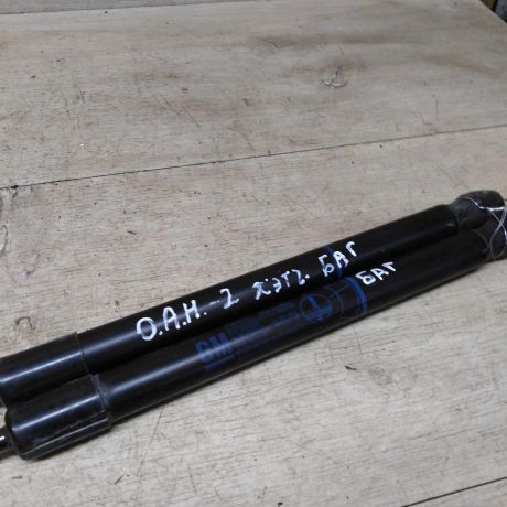 amortizator-kryski-bagaznika-upor-opel-astra-h-art-84245-big-3