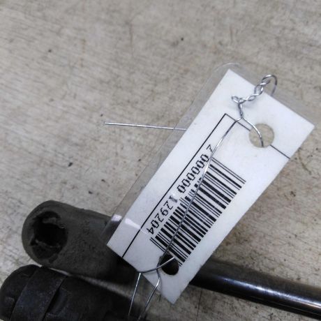 amortizator-kryski-bagaznika-upor-opel-astra-h-art-84245-big-1