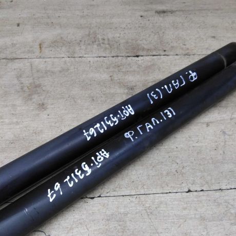 amortizator-kryski-bagaznika-ford-galaxy-volkswagen-sharan-seat-alhambra-i-art-84581-big-1