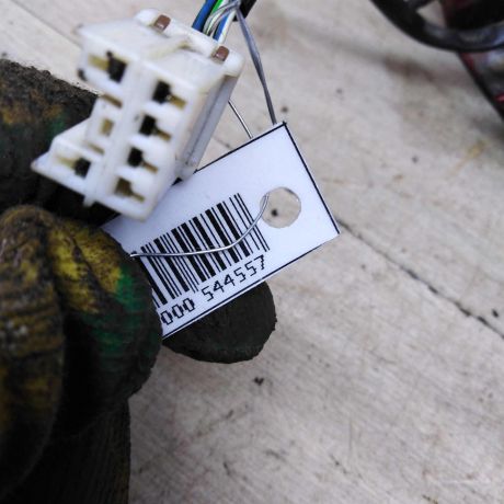 zerkalo-naruznoe-pravoe-mitsubishi-carisma-i-bu-art-85041-big-1