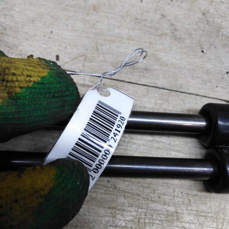 amortizator-kryski-bagaznika-upor-renault-megane-ii-art-85293-big-2