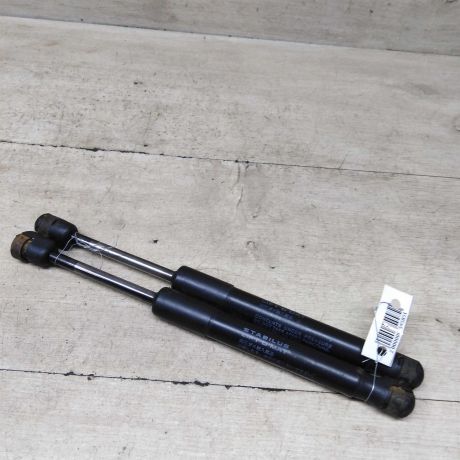 amortizator-bagaznika-upor-mazda-3-bk-art-85568-big-0