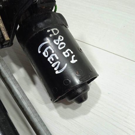 trapeciia-stekloocistitelia-v-sbore-audi-80-b4-art-85787-big-3