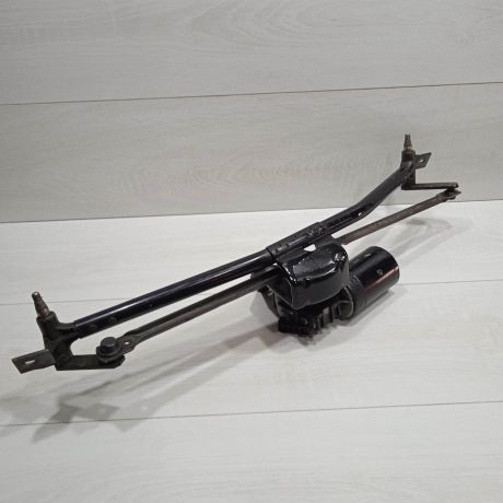 trapeciia-stekloocistitelia-v-sbore-audi-80-b4-art-85787-big-2