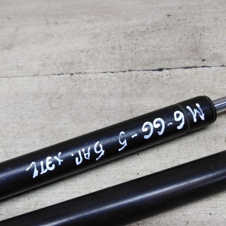 amortizator-kryski-bagaznika-upor-mazda-6-gg-art-86068-big-1