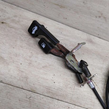 tros-otkryvaniia-toplivnogo-baka-mitsubishi-lancer-9-art-87388-big-2