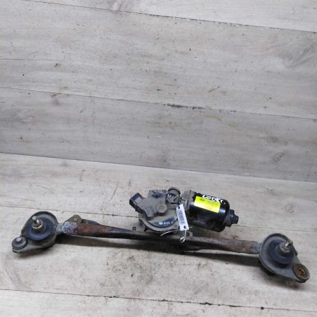 trapeciia-stekloocistitelia-v-sbore-kia-rio-ii-art-87633-big-0