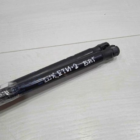 amortizator-bagaznika-upor-skoda-yeti-i-art-90842-big-2