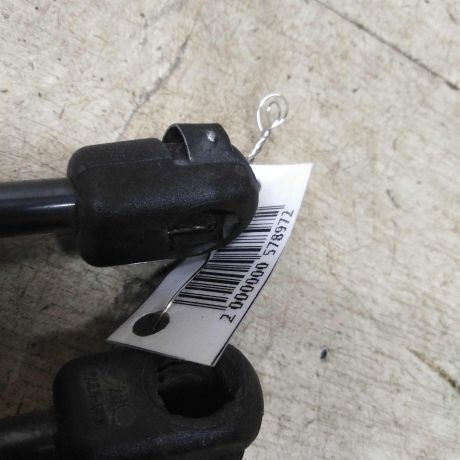 amortizator-kryski-bagaznika-upor-renault-megane-iii-art-92432-big-1