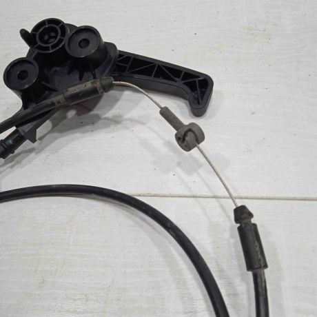 tros-kapota-rucka-otkryvaniia-hyundai-ix35-i-art-93272-big-6