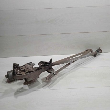 trapeciia-stekloocistitelia-v-sbore-ford-c-max-art-93934-big-4